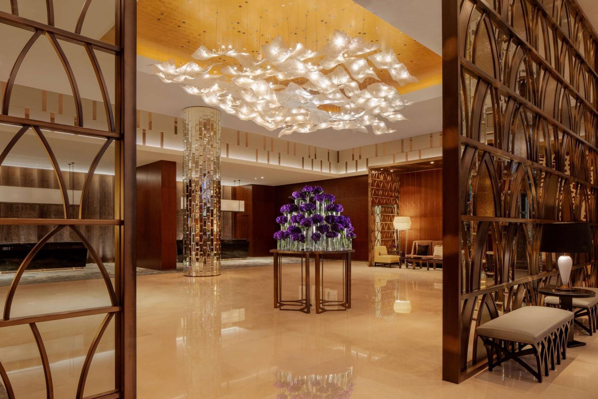 하얏트 리젠시 리야드 올라야 외부 사진 The lobby of the hotel